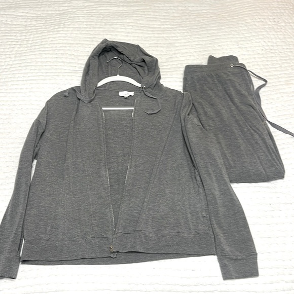 Like New- Soma Wknd Zip Hoodie M & Sweatpants Jogger L Lounge Sweatsuit Set SOFT - Picture 3 of 11